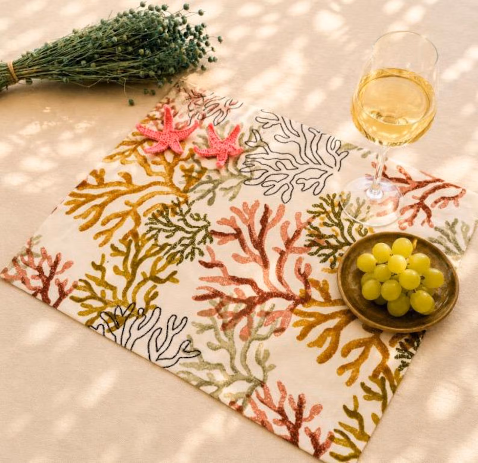 Handmade Coral Pattern Woven Fabric Placemat Set
